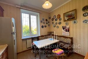 будинок за адресою с. Осещина, 2 Садова, 1