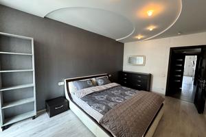 квартира за адресою Зоопаркова вул., 12