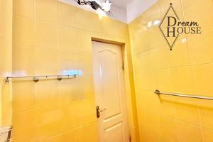 квартира за адресою Левка Лук'яненка вул. (Маяковського), 3