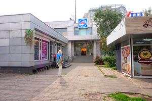 комерційна за адресою Петра Григоренка просп. (Маршала Жукова), 2