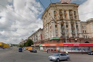 коммерческая по адресу Вокзальная пл. (Петровского), 1