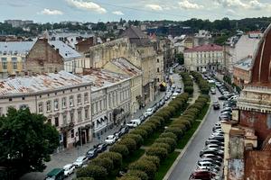 комерційна за адресою Степана Руданського вул., 1