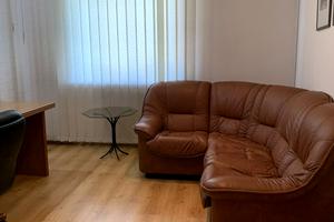 комерційна за адресою Хорива пров., 4