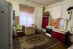 кімната за адресою Садова, 2