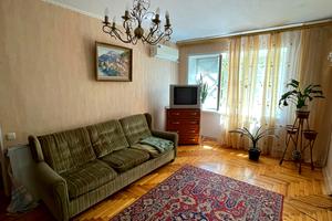 квартира за адресою Бочарова вул., 11