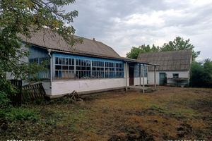 будинок за адресою Шкільна, 12