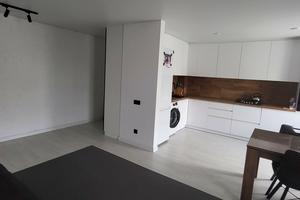 квартира за адресою Леха Качинського, 20