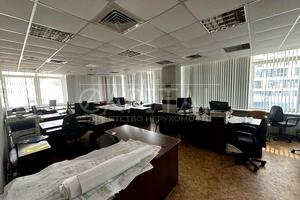 комерційна за адресою Кудрявський узвіз, 7