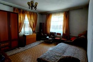 будинок за адресою Низова