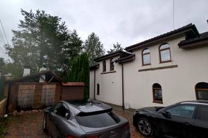 комерційна за адресою Максима Рильського вул., 19