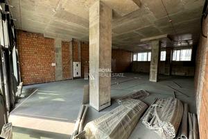 комерційна за адресою Шолуденка вул., 30