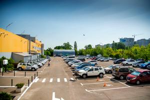 коммерческая по адресу Героїв Космосу ул., 4