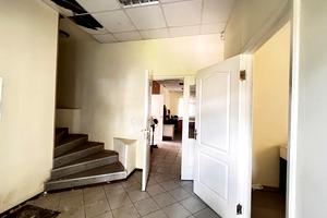 комерційна за адресою Чернишевська вул., 40