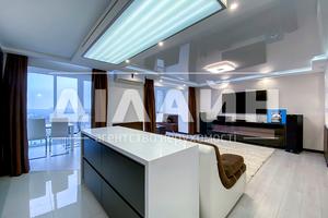 квартира за адресою Запорізького Козацтва вул., 137
