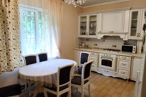 будинок за адресою Мальованська набережна вул., 1