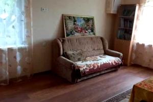 будинок за адресою центральна, 1