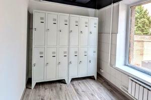 комерційна за адресою Антоновича вул. (Горького), 29