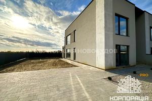 будинок за адресою с. Сторожниця, Лендєла, 10