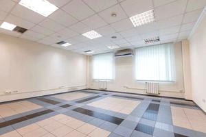 комерційна за адресою Святослава Хороброго вул. (Чкалова), 12