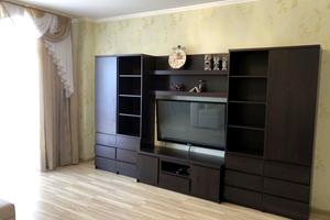 квартира за адресою Середня вул., 24