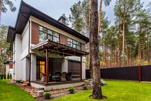 будинок за адресою Центральна вул., 9Б