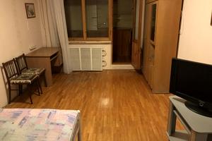 кімната за адресою Перемоги просп., 62в