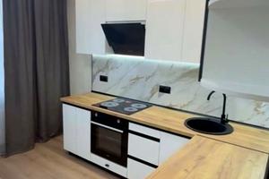 квартира за адресою Перлинна вул., 8