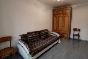 квартира за адресою Синьоозерна, 6а