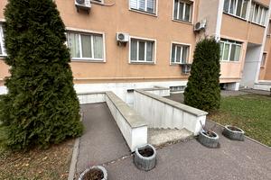 комерційна за адресою Горького, 5 В