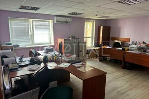 комерційна за адресою Вацлава Гавела бульв. (Івана Лепсе), 7-В