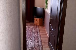 будинок за адресою Набережна вул., 11