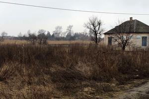 участок по адресу с. Новоселовка, Озерна