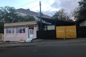 комерційна за адресою Галицька вул., 4