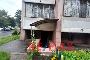 комерційна за адресою Автозаводська вул., 43