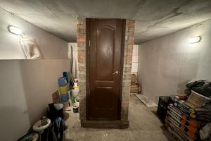 паркоместо по адресу Героев Крут ул. (Черепіна), 3