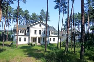 будинок за адресою Вишнева вул.