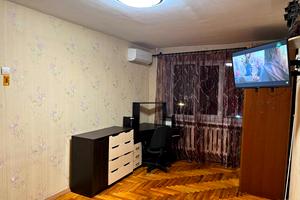 квартира за адресою Космічна вул., 120