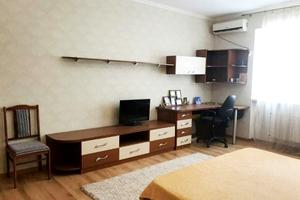квартира по адресу Ревуцкого ул., 42-А