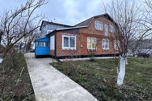 дом по адресу Радісна вулиця