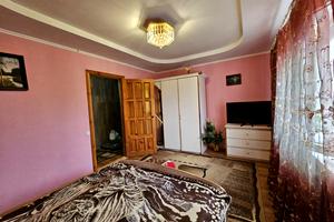 будинок за адресою Березанівська вул. (Моріса Тореза), 64
