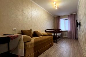 квартира за адресою Олександра Довженка вул. (Толстого), 102