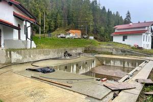 коммерческая по адресу бугель Магура, 3