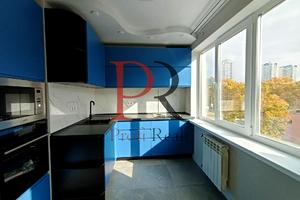квартира за адресою Леся Курбаса просп., 9