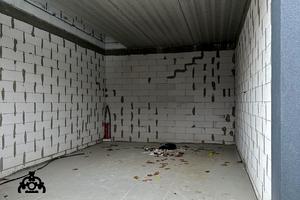 паркомісце за адресою Райдужна вул., 1