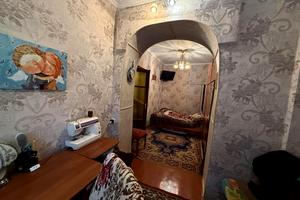 будинок за адресою Захисників Неба вул. (Тімірязєва), 11