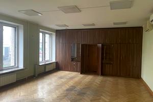 коммерческая по адресу Антоновича, 29