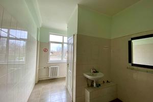 комерційна за адресою Казарського вул., 1/2