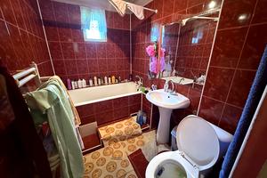 будинок за адресою Центральна, 32