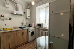 квартира за адресою Олександра Довженка вул. (Толстого), 102