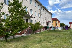 комерційна за адресою Соборна вул. (Леніна), 4